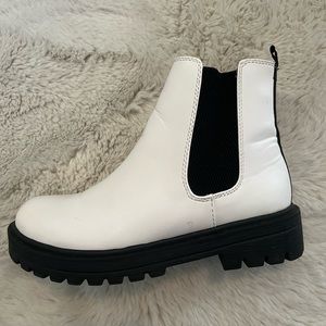 Chelsea boots